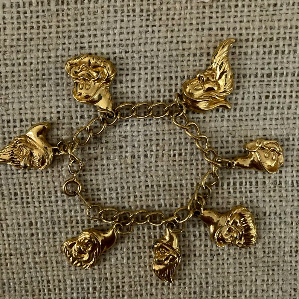 Disney Seven Drawfs Charm Bracelet
